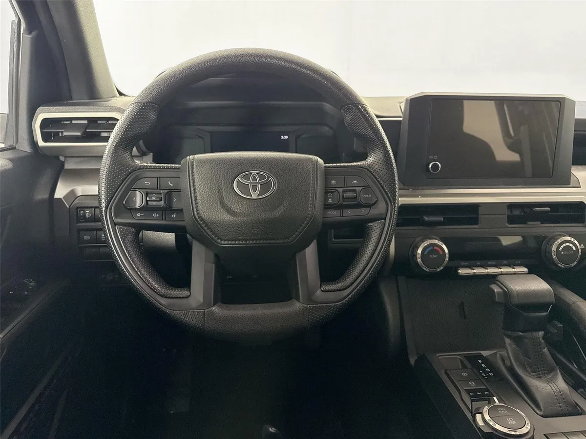 2024 Toyota Tacoma SR5 thumbnail 29