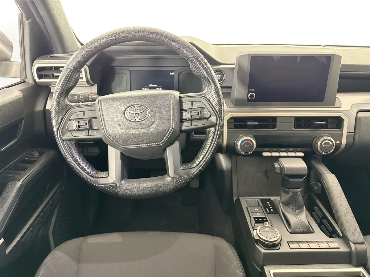 2024 Toyota Tacoma SR5 thumbnail 28