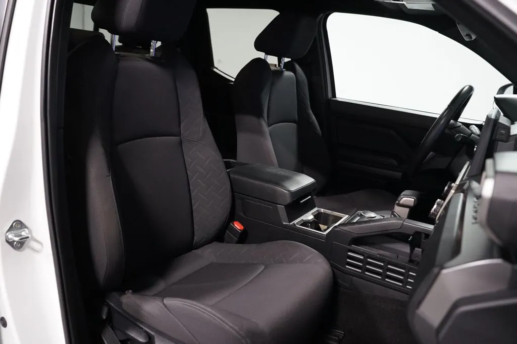 2024 Toyota Tacoma SR5 thumbnail 31