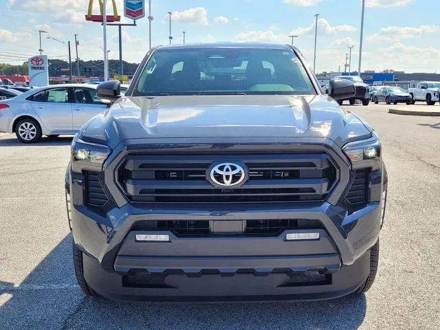 2024 Toyota Tacoma SR5 thumbnail 2