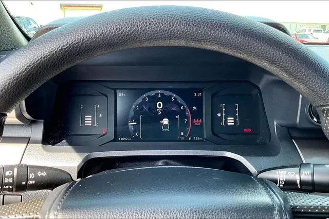 2024 Toyota Tacoma SR5 thumbnail 12