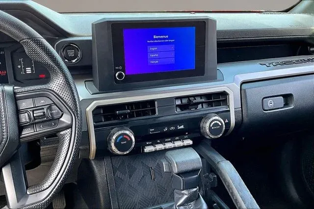 2024 Toyota Tacoma SR5 thumbnail 9