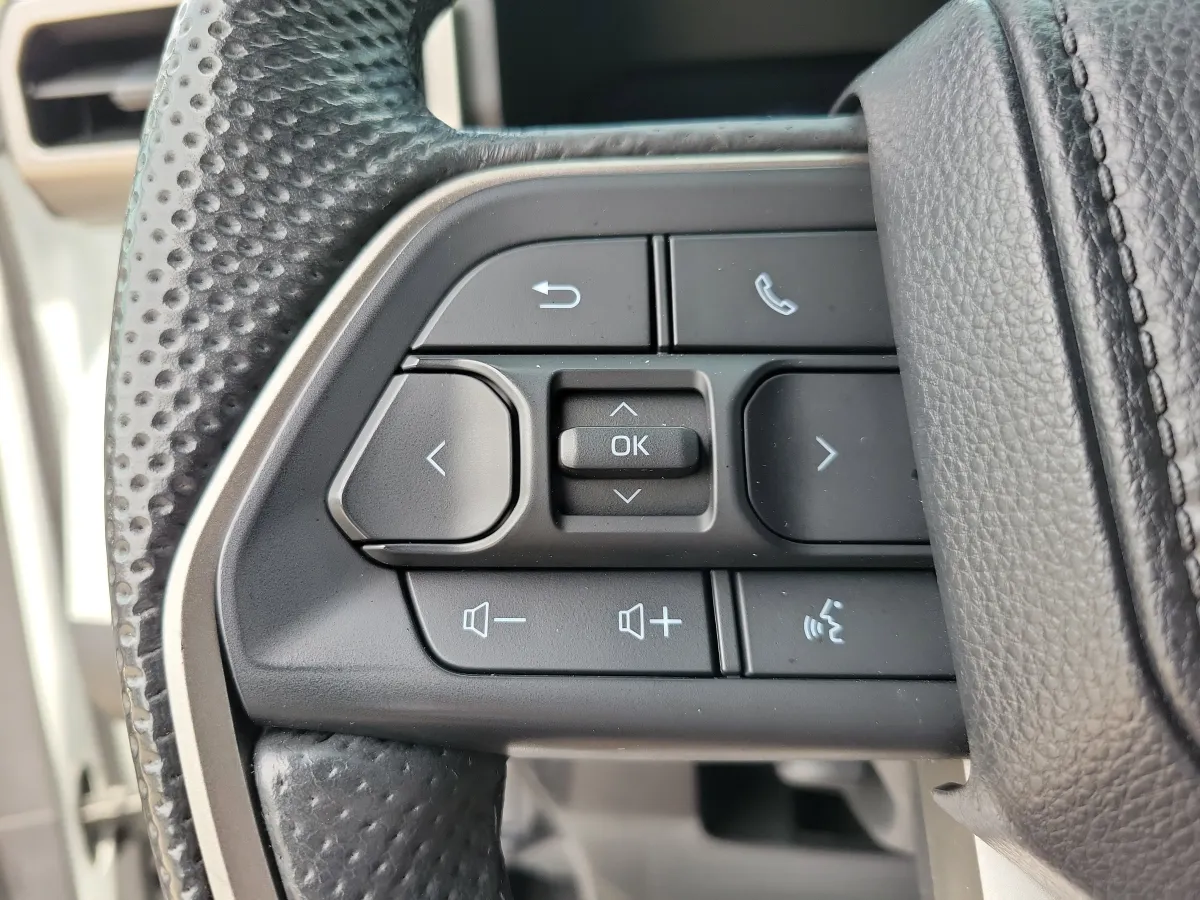 2024 Toyota Tacoma TRD Off Road thumbnail 14