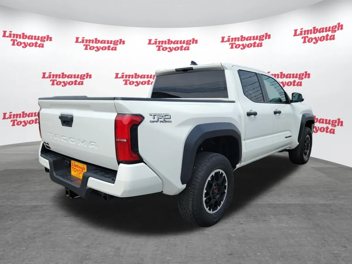2024 Toyota Tacoma TRD Off Road thumbnail 22