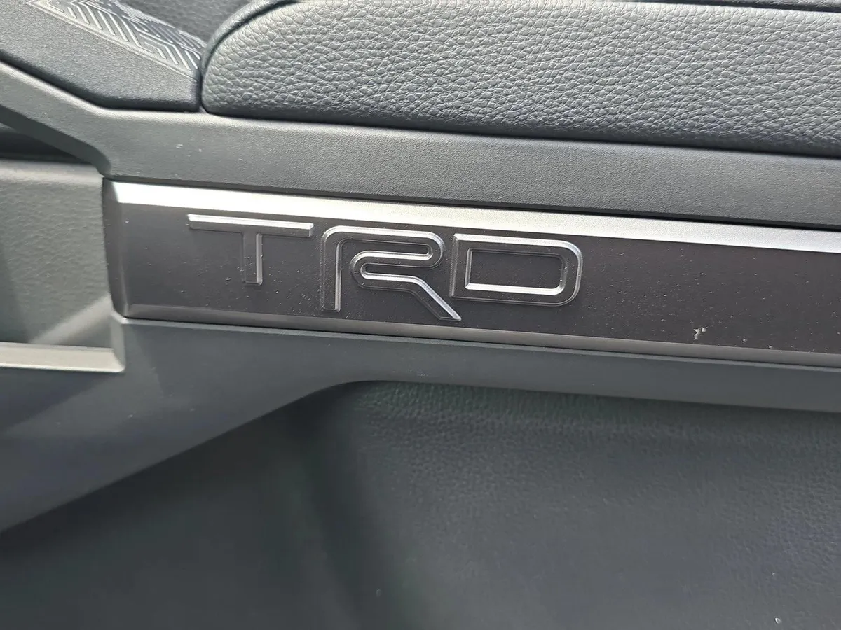 2024 Toyota Tacoma TRD Off Road thumbnail 27