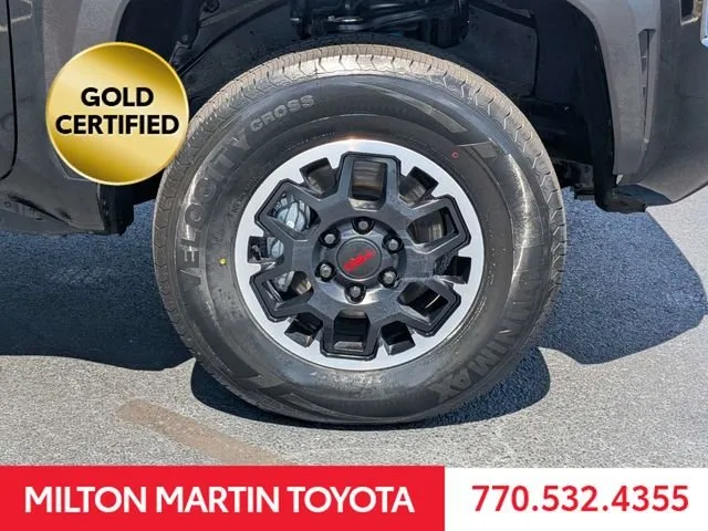2024 Toyota Tacoma TRD Off-Road thumbnail 13