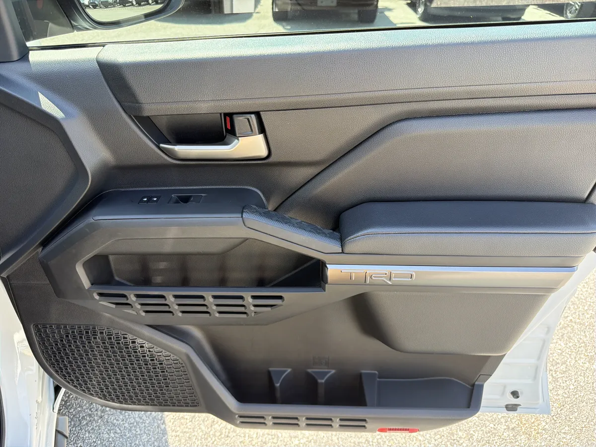 2024 Toyota Tacoma TRD Sport thumbnail 25