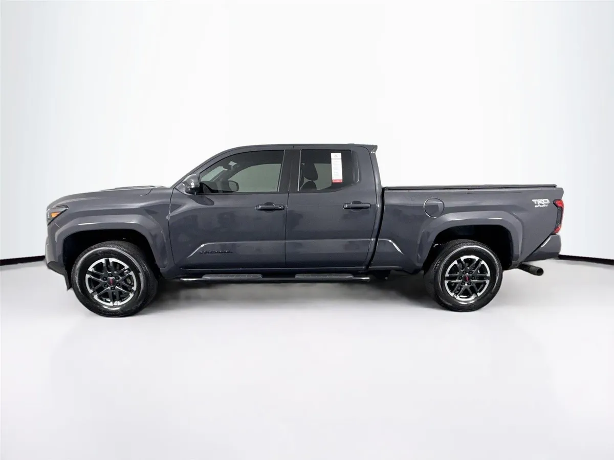 2024 Toyota Tacoma TRD Sport thumbnail 13