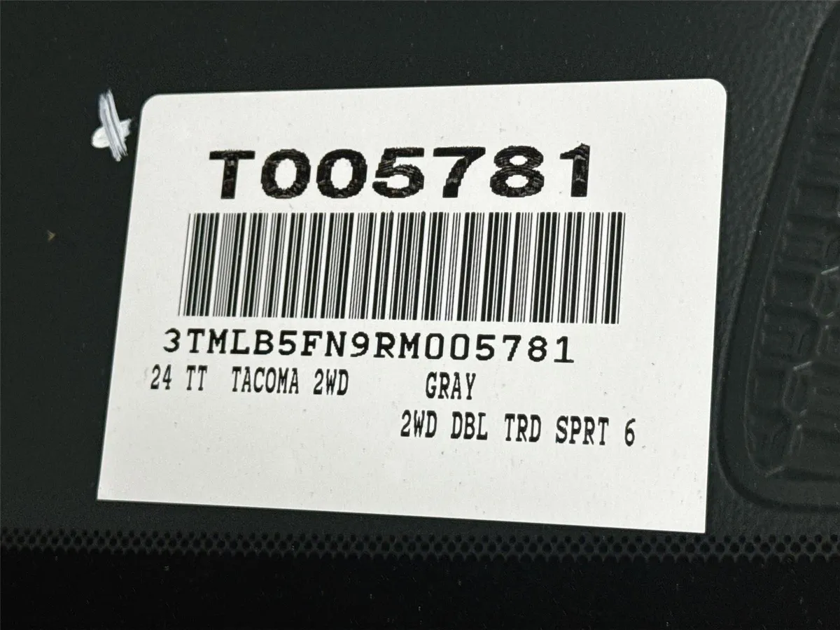 2024 Toyota Tacoma TRD Sport thumbnail 41