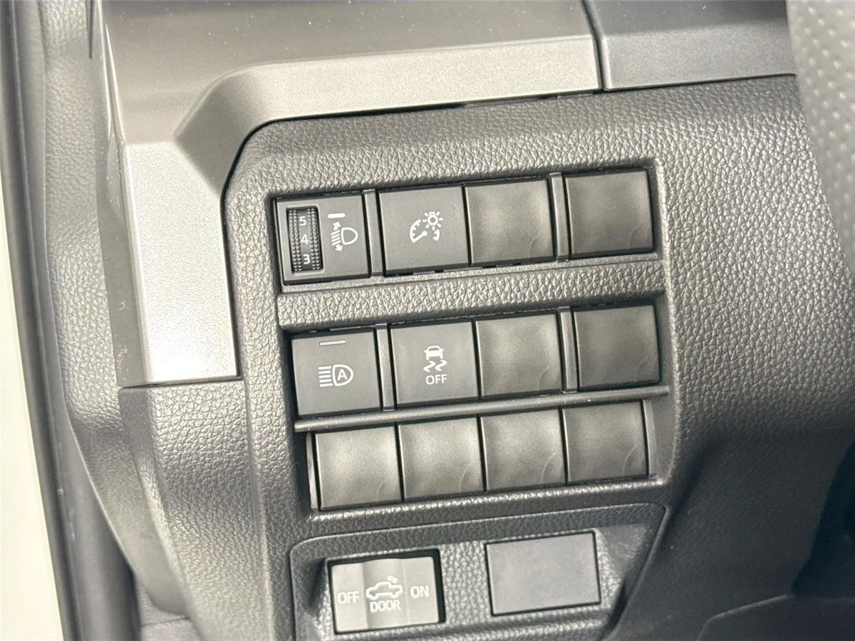 2024 Toyota Tacoma TRD Sport thumbnail 15