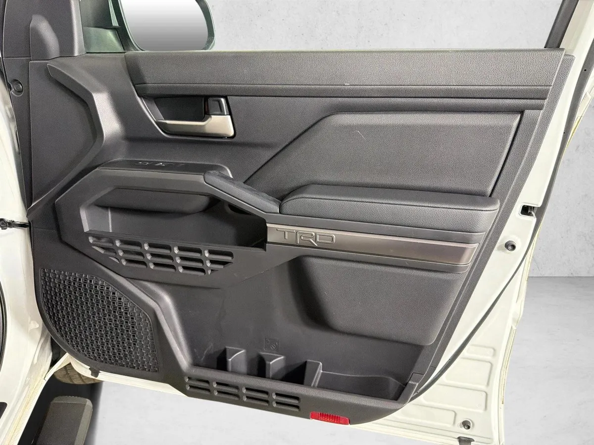 2024 Toyota Tacoma TRD Sport thumbnail 14