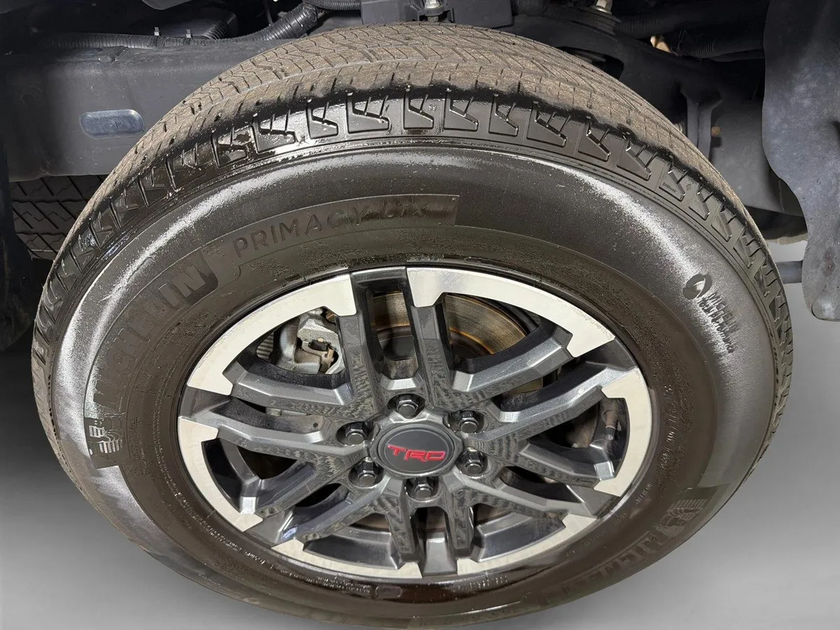 2024 Toyota Tacoma TRD Sport thumbnail 17