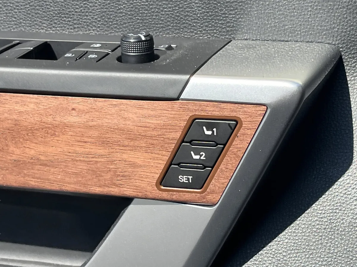 2024 Toyota Tundra 1794 Edition thumbnail 18