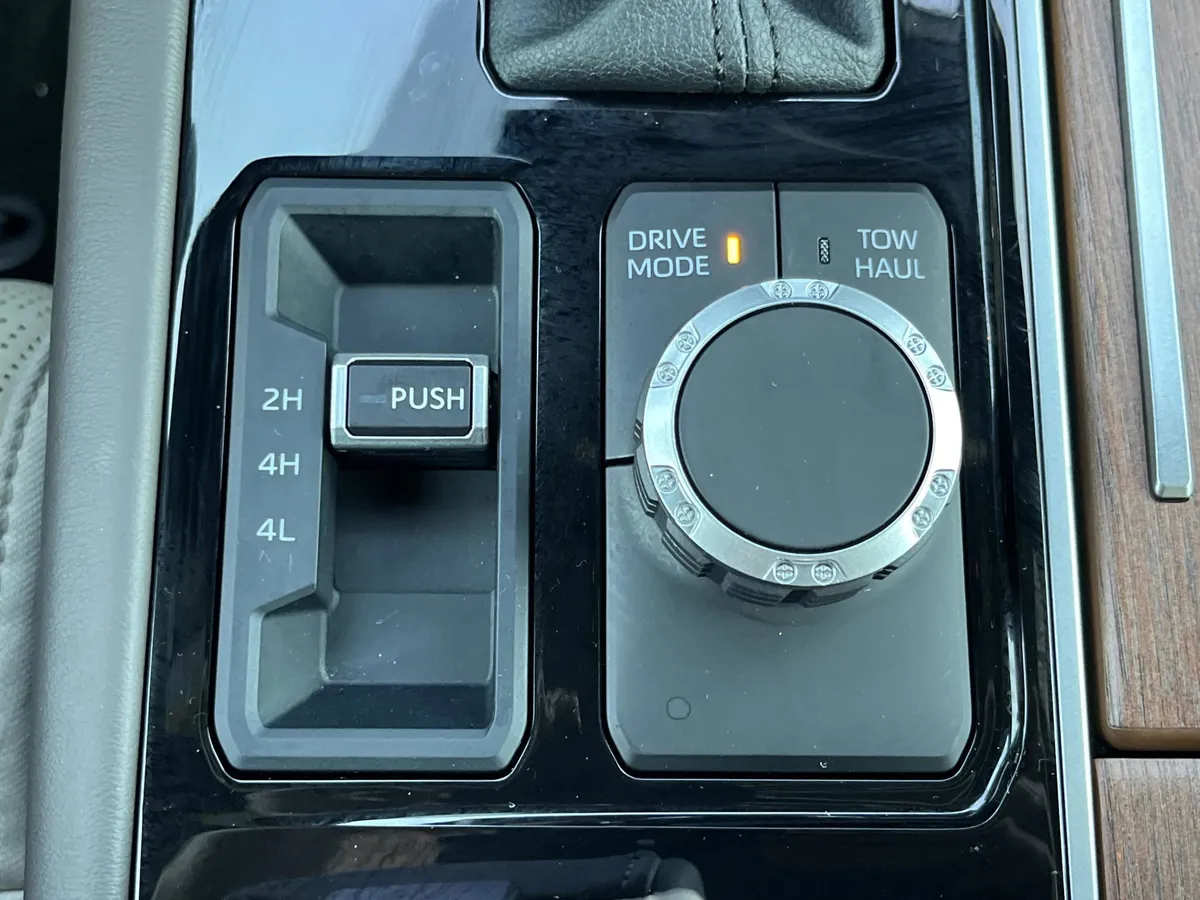 2024 Toyota Tundra 1794 Edition thumbnail 25