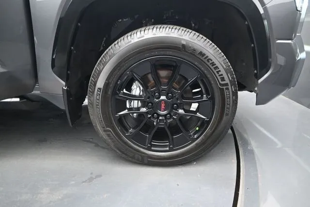 2024 Toyota Tundra 1794 thumbnail 18