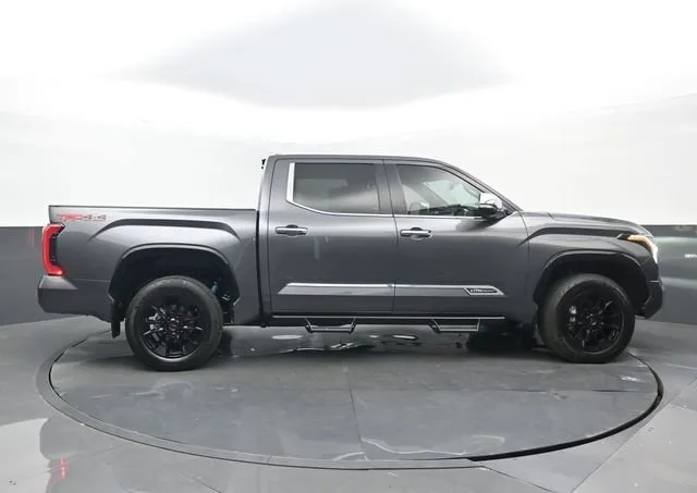 2024 Toyota Tundra 1794 thumbnail 2