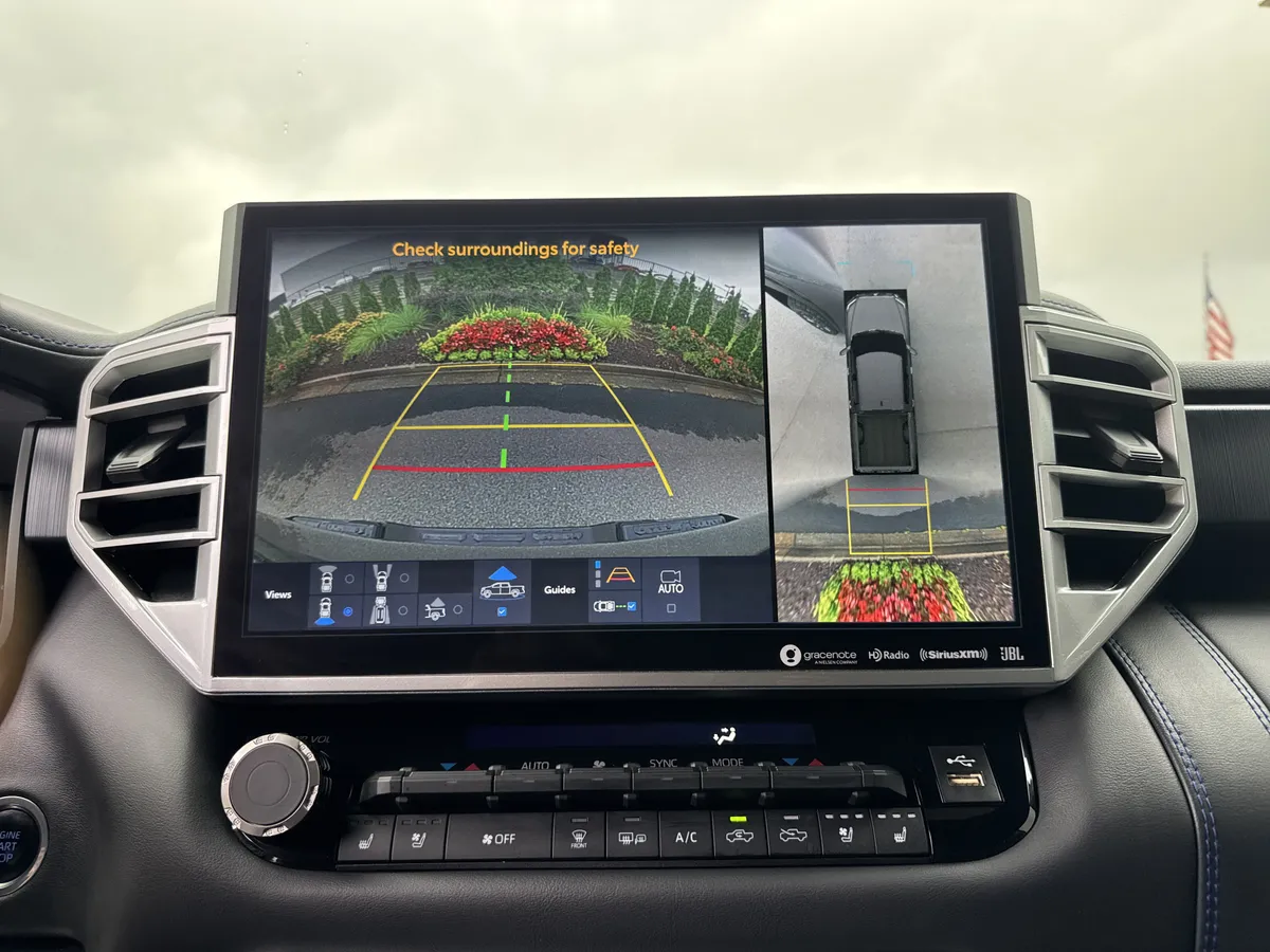 2024 Toyota Tundra 4WD Platinum thumbnail 24