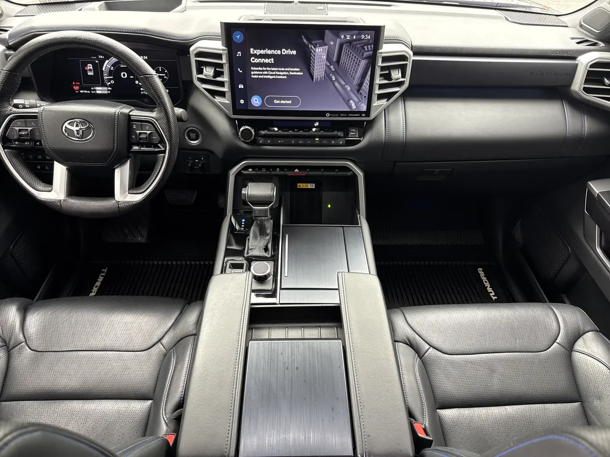 2024 Toyota Tundra 4WD Platinum thumbnail 28