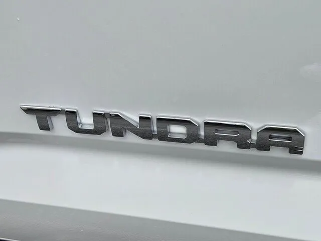 2024 Toyota Tundra 4WD SR5 thumbnail 34