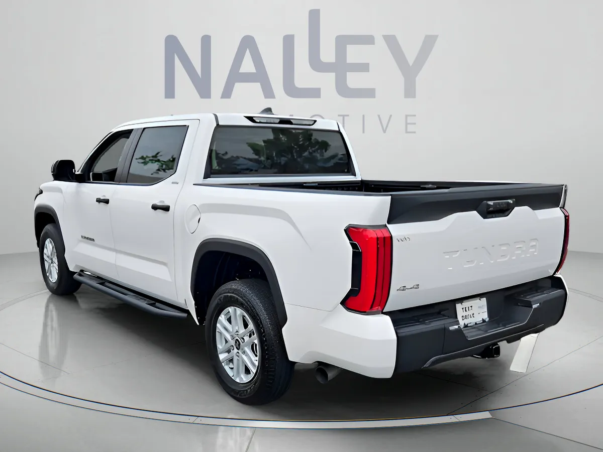 2024 Toyota Tundra 4WD SR5 thumbnail 4