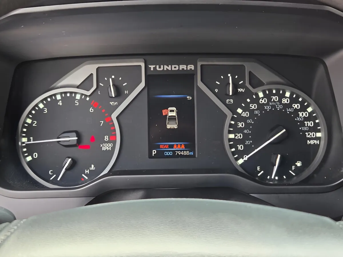 2024 Toyota Tundra 4WD SR5 thumbnail 16