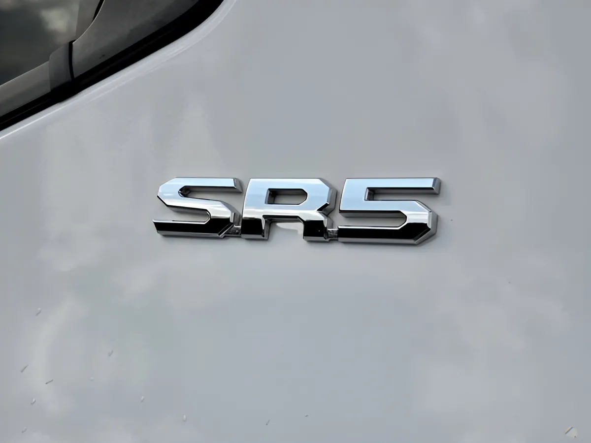 2024 Toyota Tundra 4WD SR5 thumbnail 32