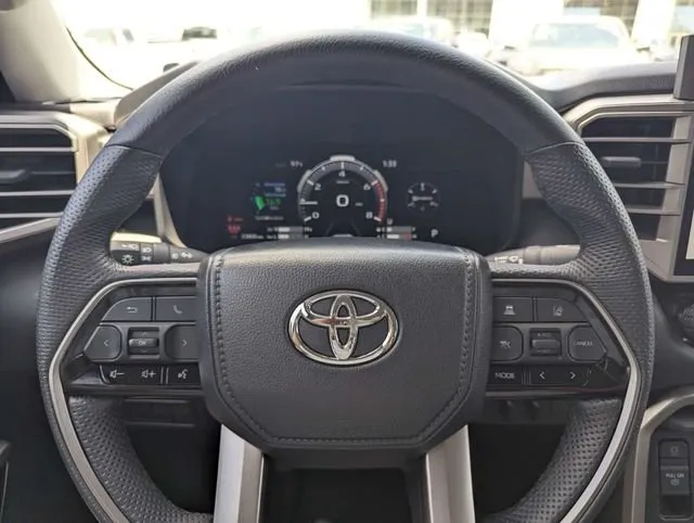 2024 Toyota Tundra Limited thumbnail 27