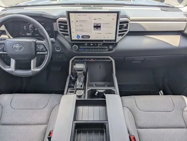 2024 Toyota Tundra Limited thumbnail 6