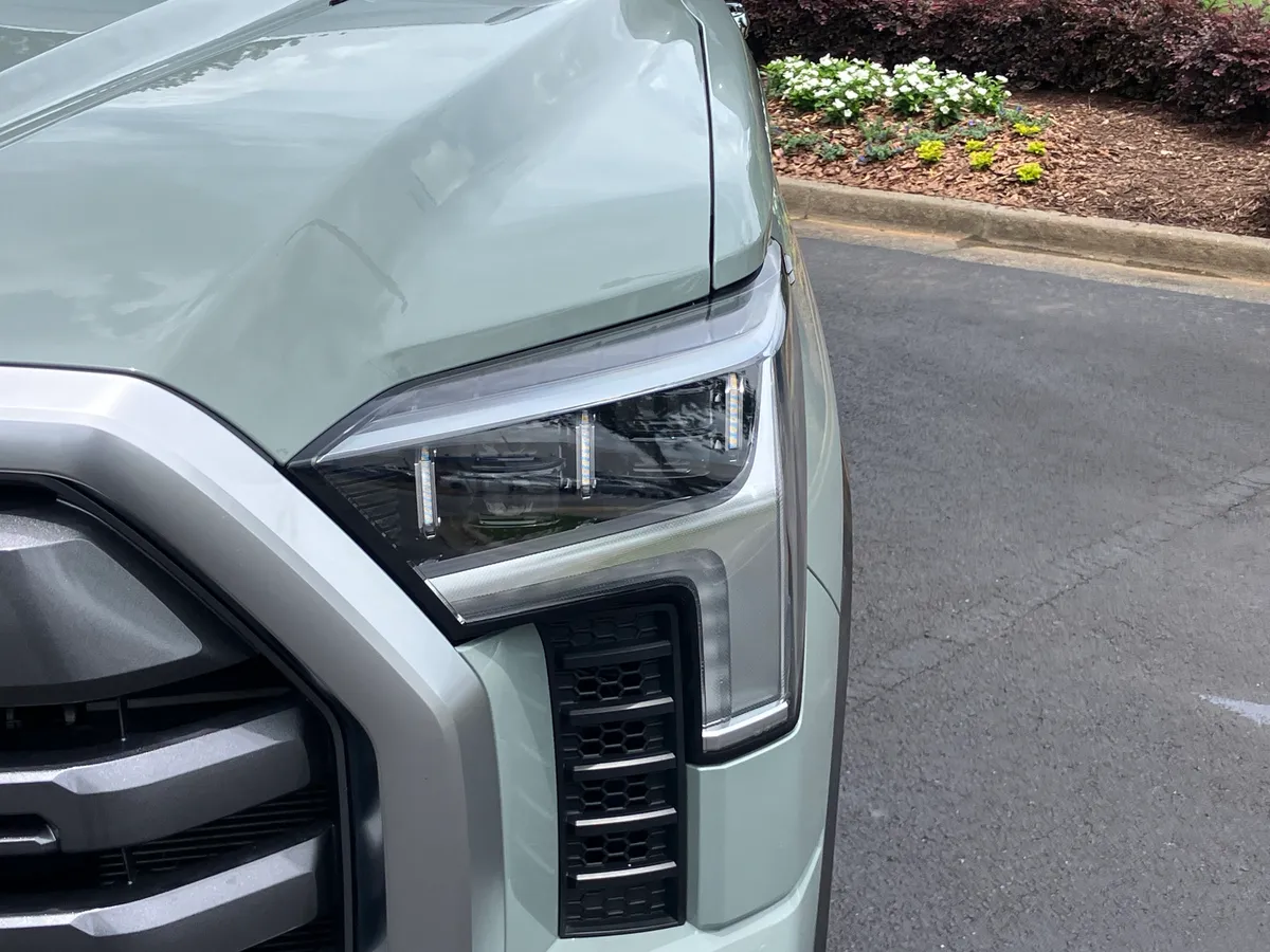 2024 Toyota Tundra Limited Hybrid CrewMax 5.5' Bed thumbnail 5
