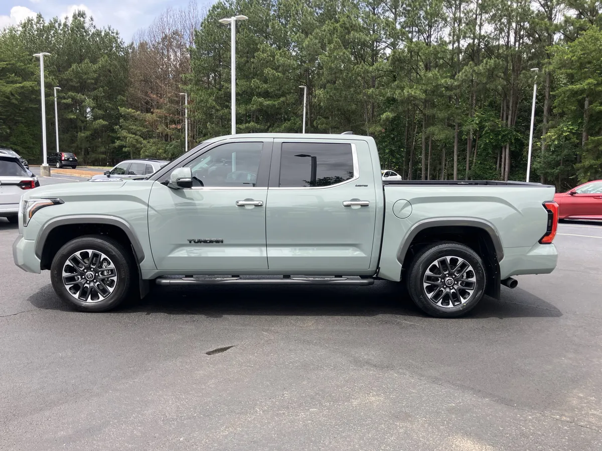 2024 Toyota Tundra Limited Hybrid CrewMax 5.5' Bed thumbnail 7
