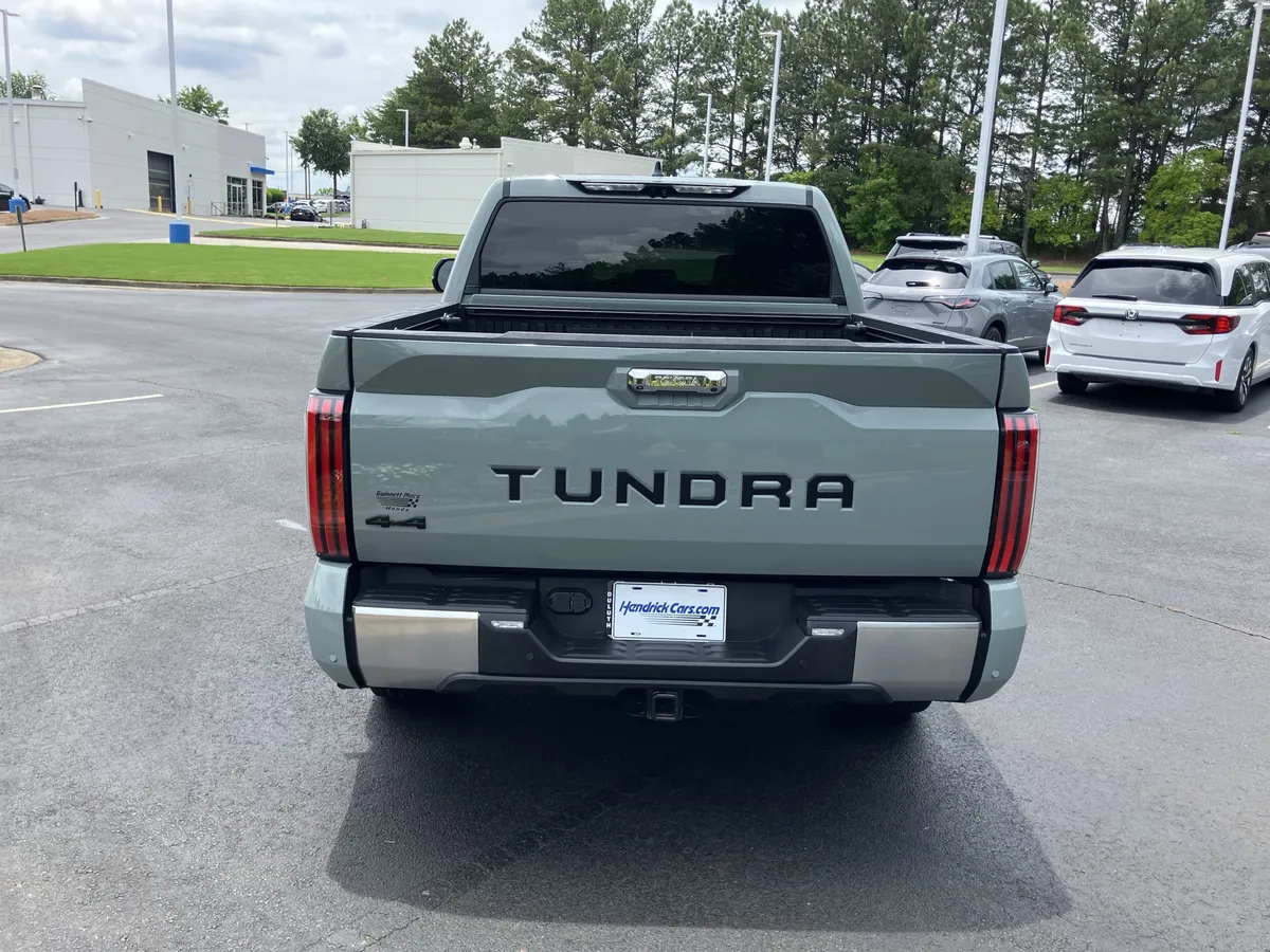 2024 Toyota Tundra Limited Hybrid CrewMax 5.5' Bed thumbnail 9