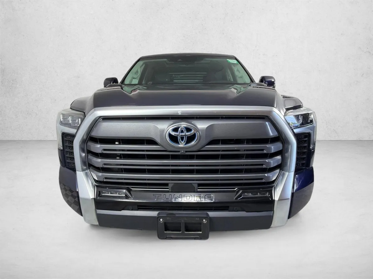2024 Toyota Tundra Limited Hybrid thumbnail 10