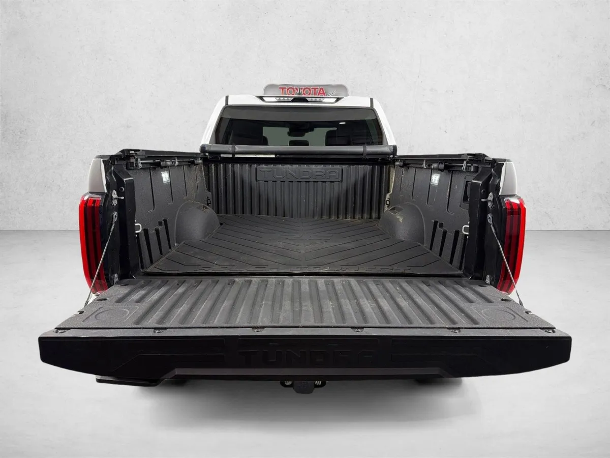 2024 Toyota Tundra Limited Hybrid thumbnail 18