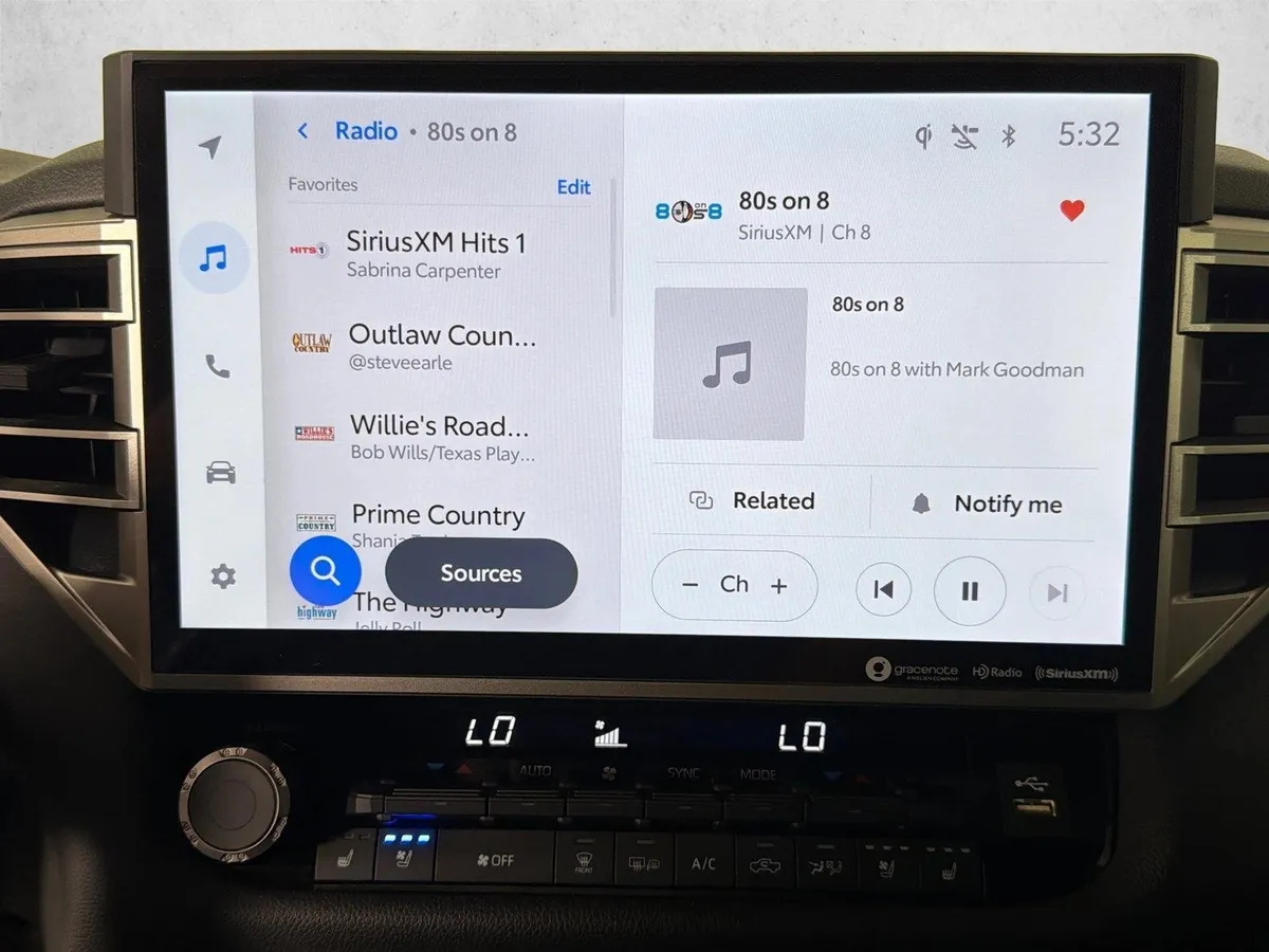 2024 Toyota Tundra Limited Hybrid thumbnail 28