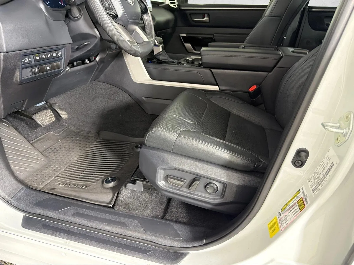 2024 Toyota Tundra Limited Hybrid thumbnail 9