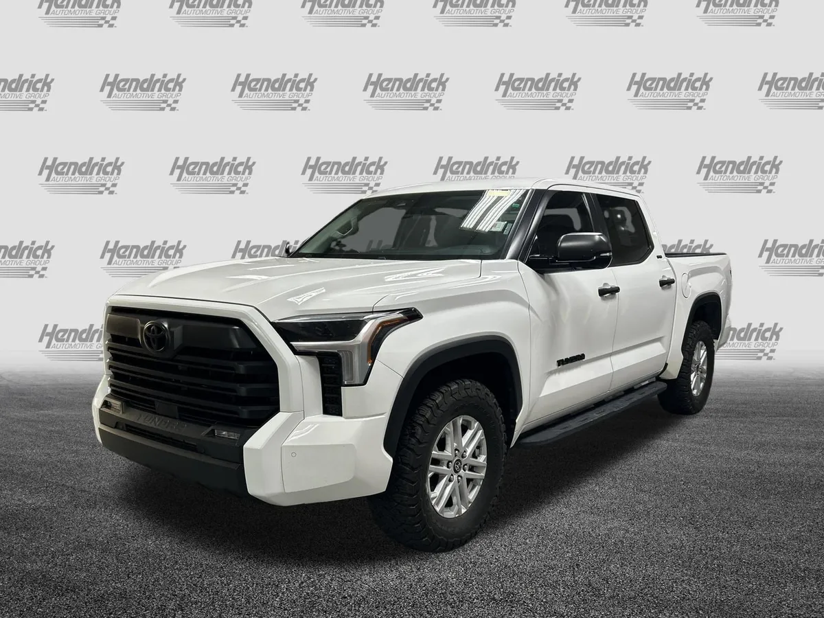 2024 Toyota Tundra SR5 thumbnail 5