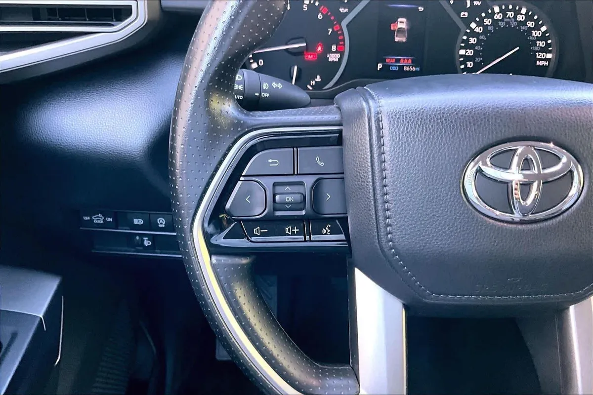 2024 Toyota Tundra SR5 thumbnail 24