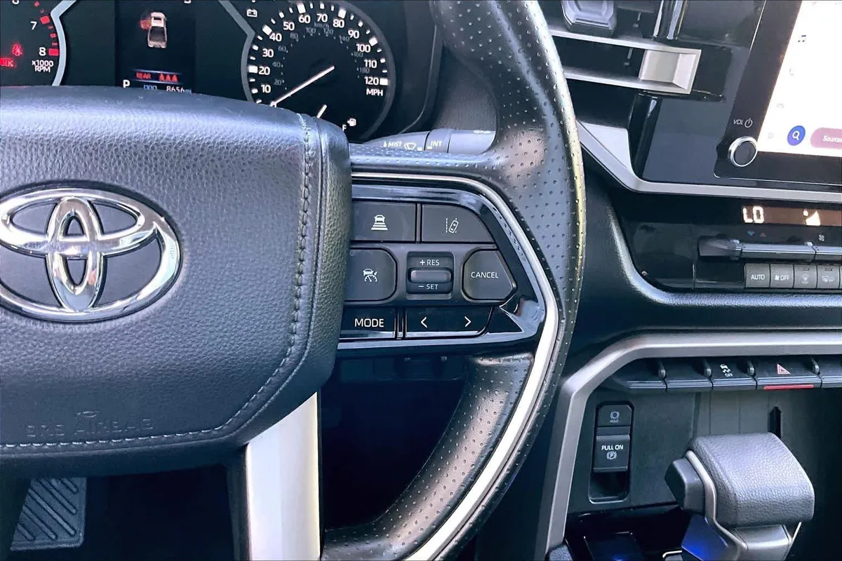 2024 Toyota Tundra SR5 thumbnail 25