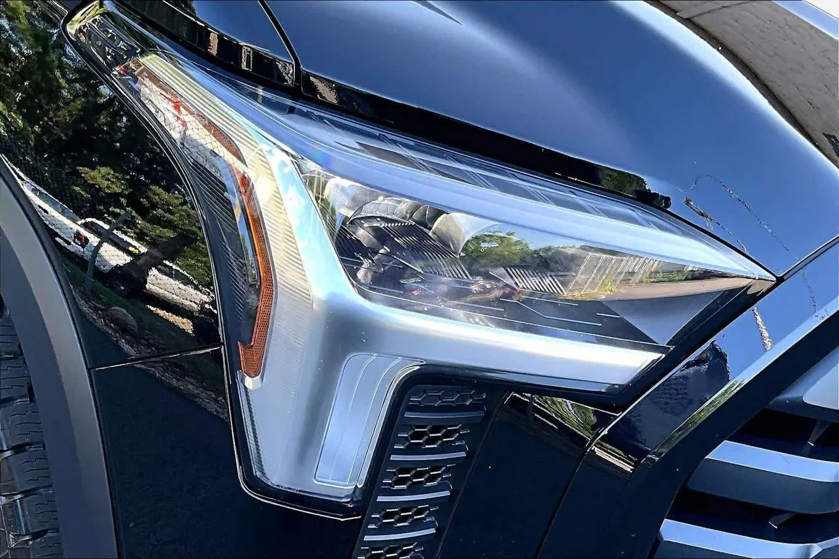 2024 Toyota Tundra SR5 thumbnail 28