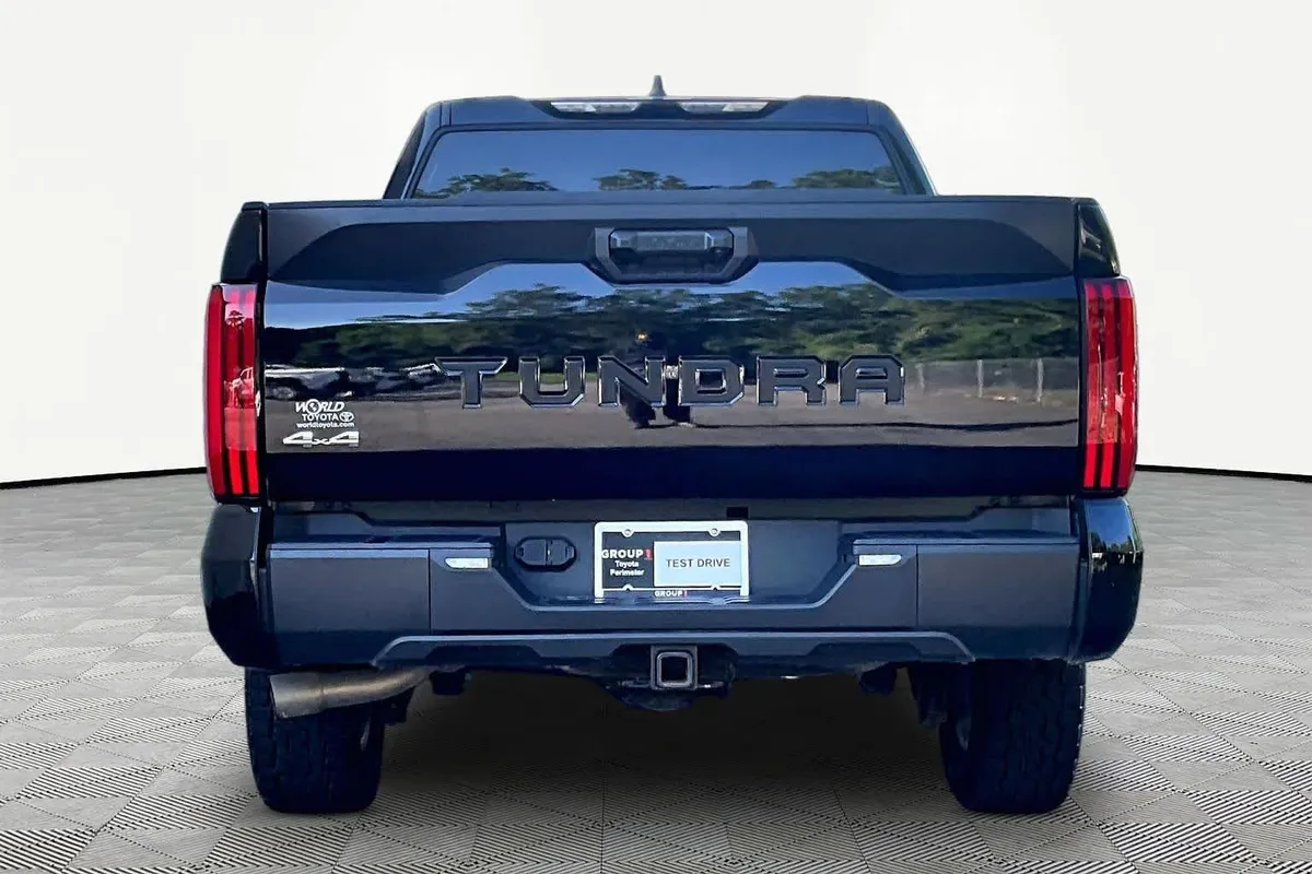 2024 Toyota Tundra SR5 thumbnail 5