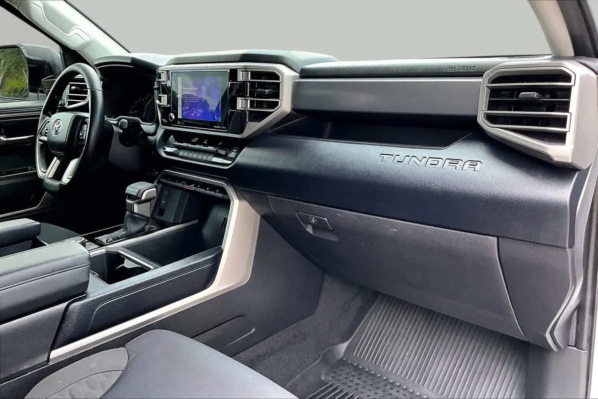2024 Toyota Tundra SR5 thumbnail 19