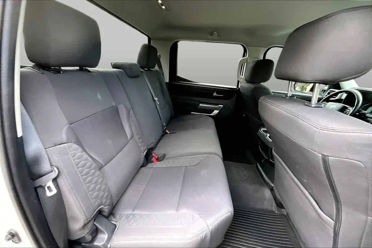 2024 Toyota Tundra SR5 thumbnail 20