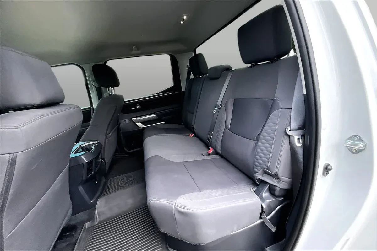 2024 Toyota Tundra SR5 thumbnail 21