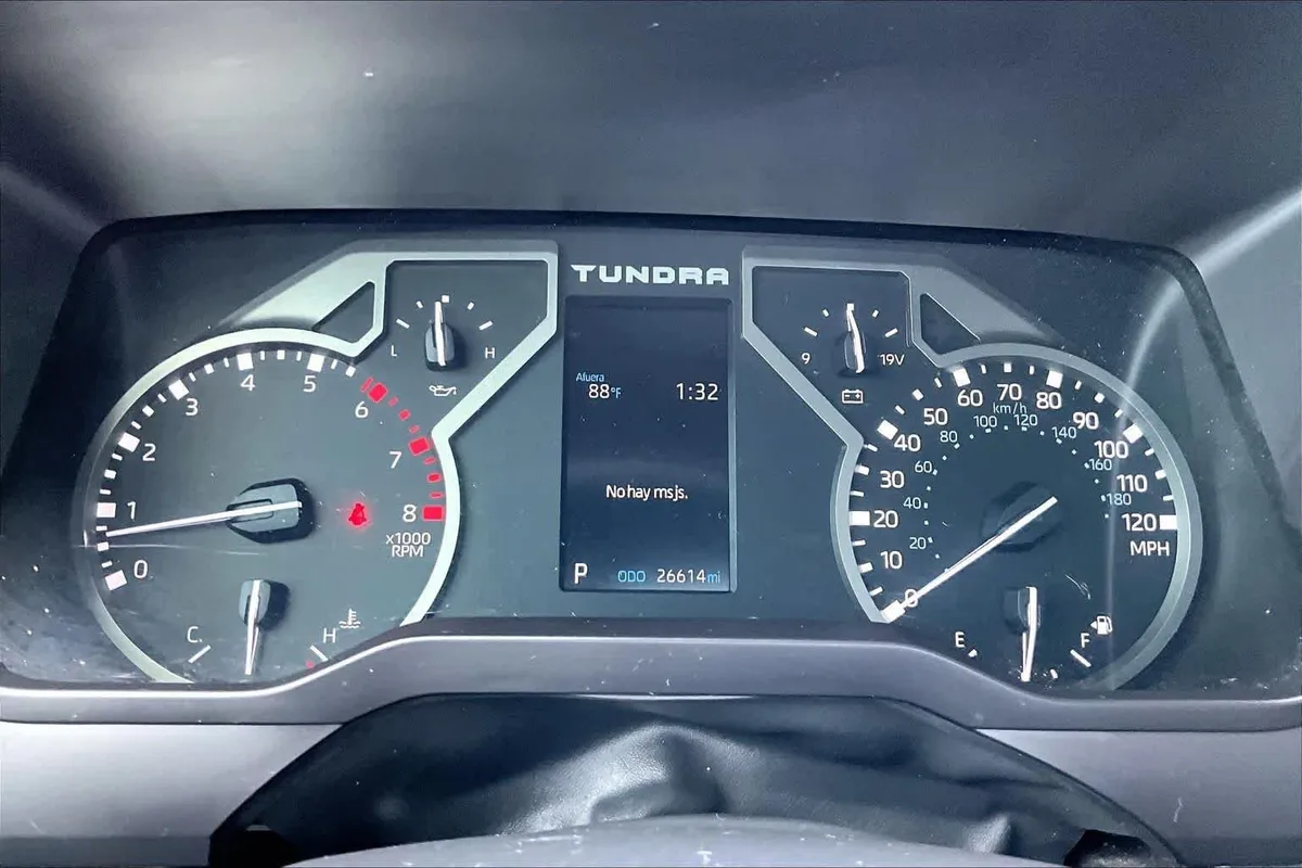 2024 Toyota Tundra SR5 thumbnail 24