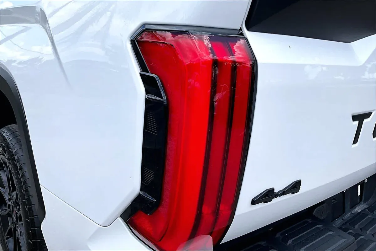 2024 Toyota Tundra SR5 thumbnail 29