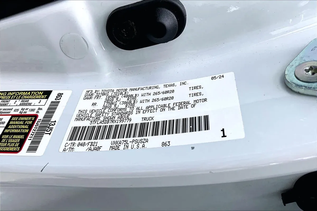 2024 Toyota Tundra SR5 thumbnail 35