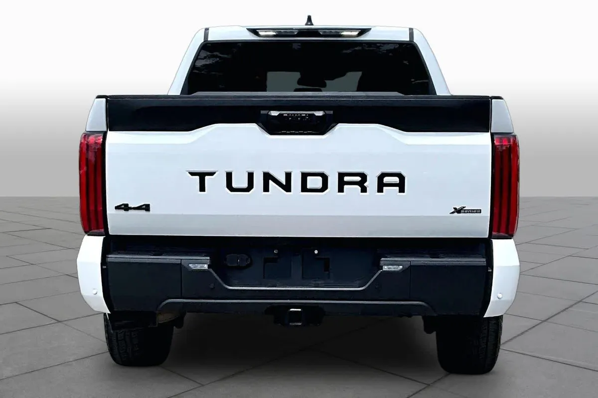 2024 Toyota Tundra SR5 thumbnail 5