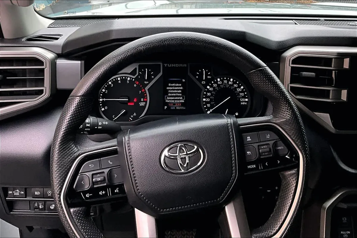 2024 Toyota Tundra SR5 thumbnail 17