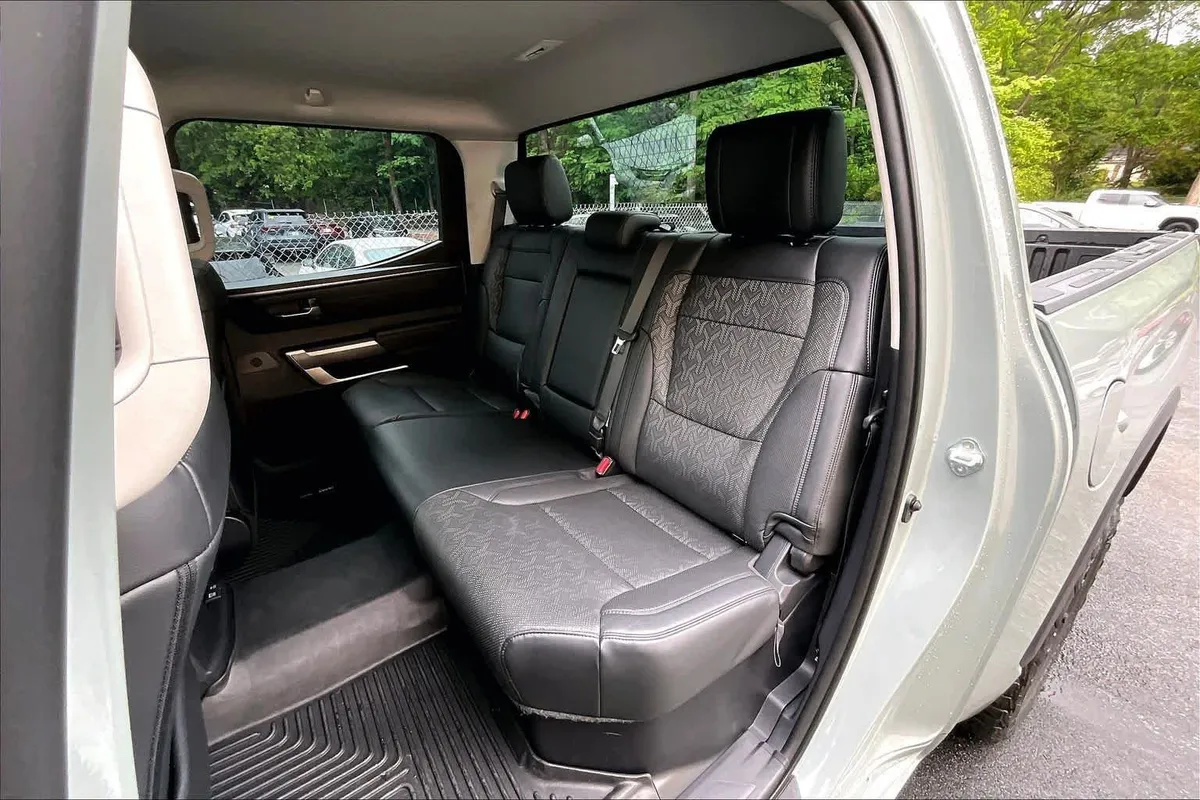 2024 Toyota Tundra SR5 thumbnail 20