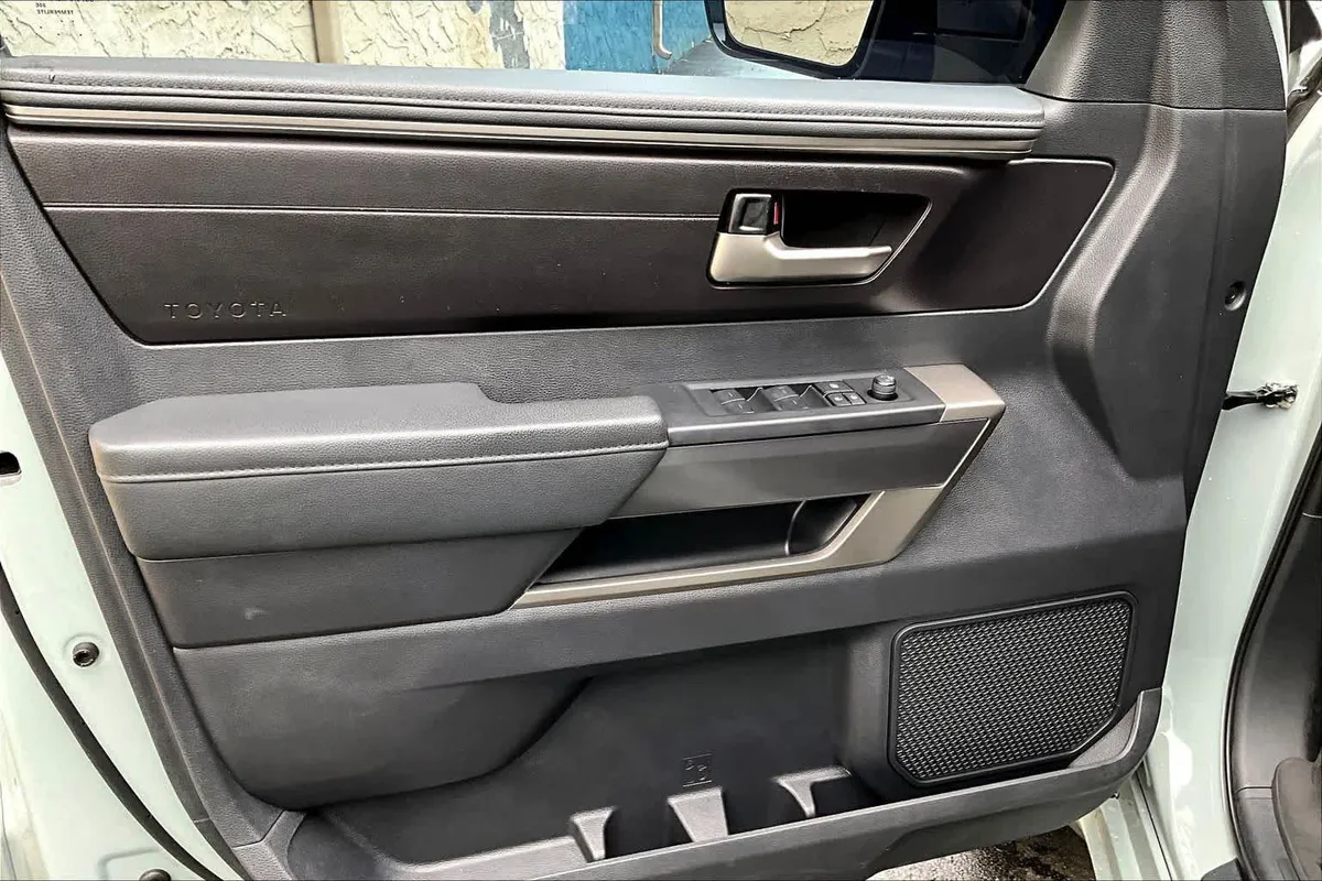 2024 Toyota Tundra SR5 thumbnail 21